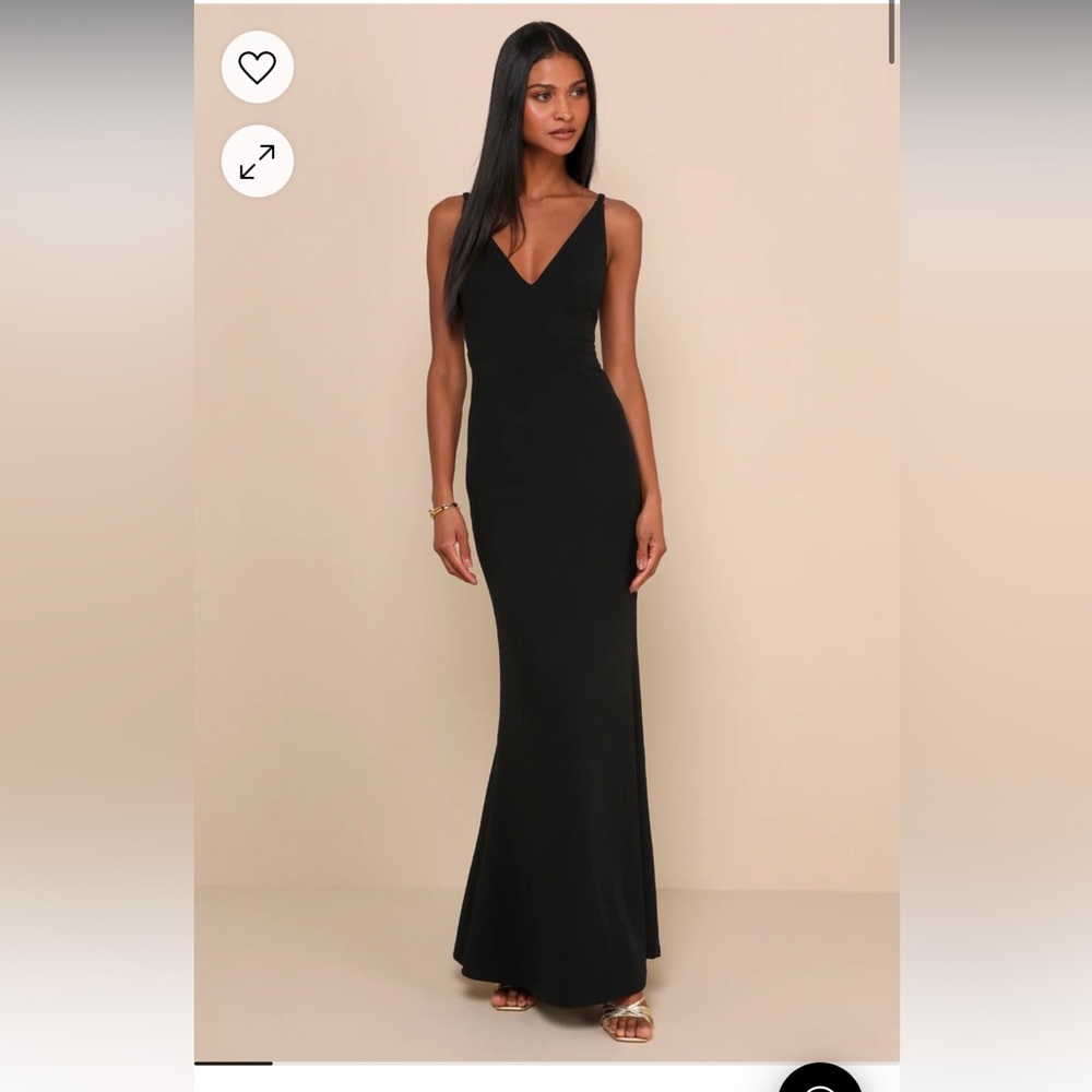 Melora Black Sleeveless Maxi Dress
